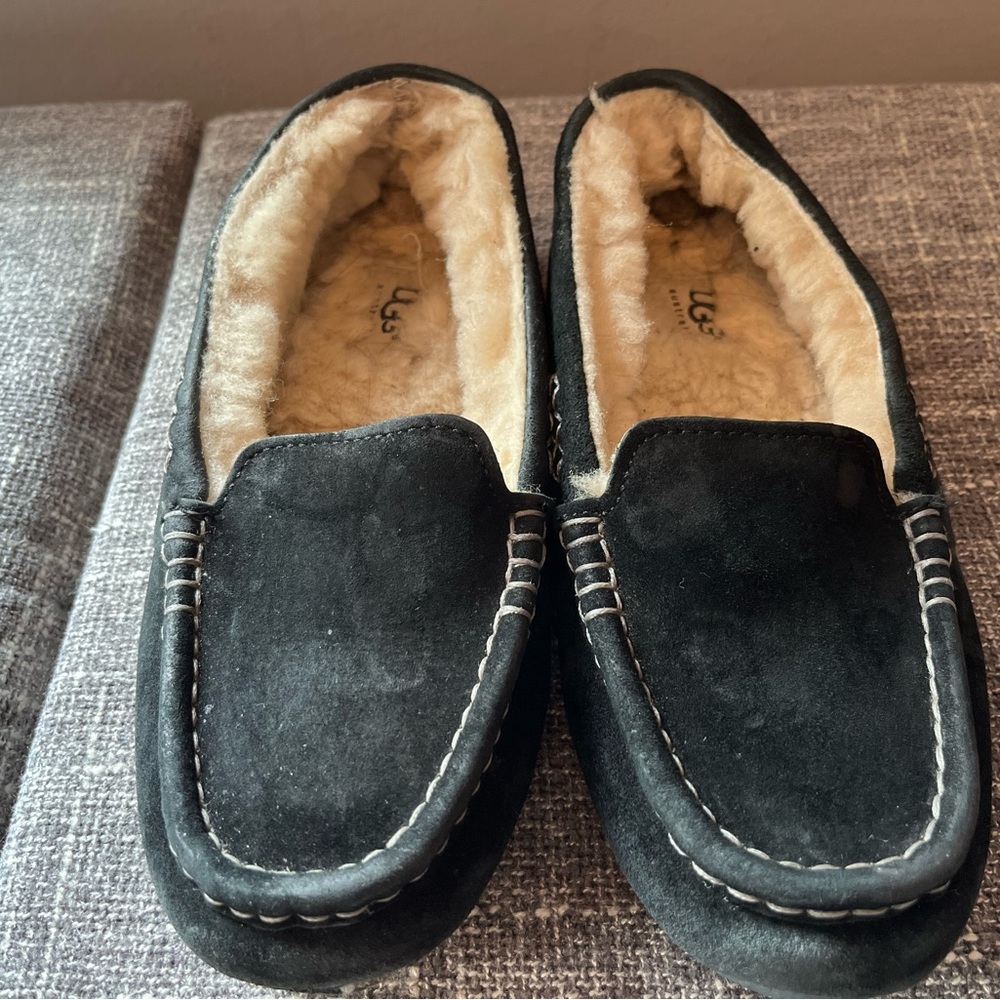 Ugh Black Moccasins 7.5